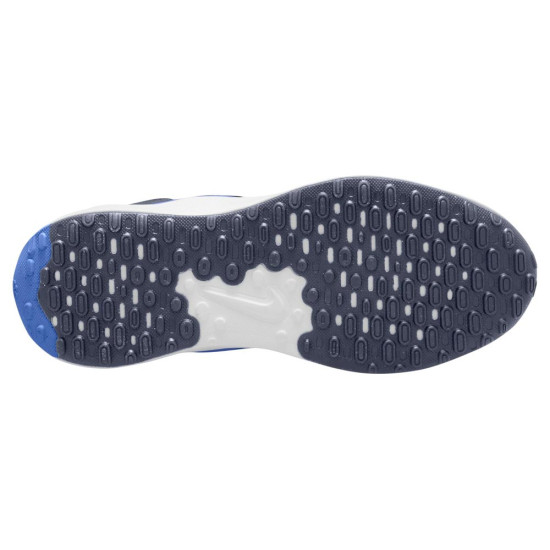 Nike Revolution 7